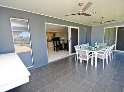 Bundaberg builders CRJ Designer home show the house plans layout of a verandah