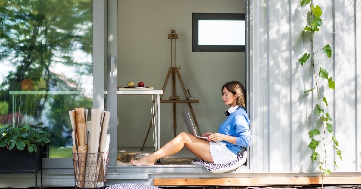 How to tell if a shipping container home is right for you | CRJ
