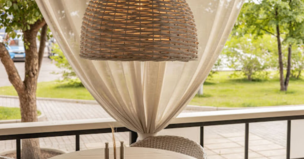 Fabric curtain privacy screen