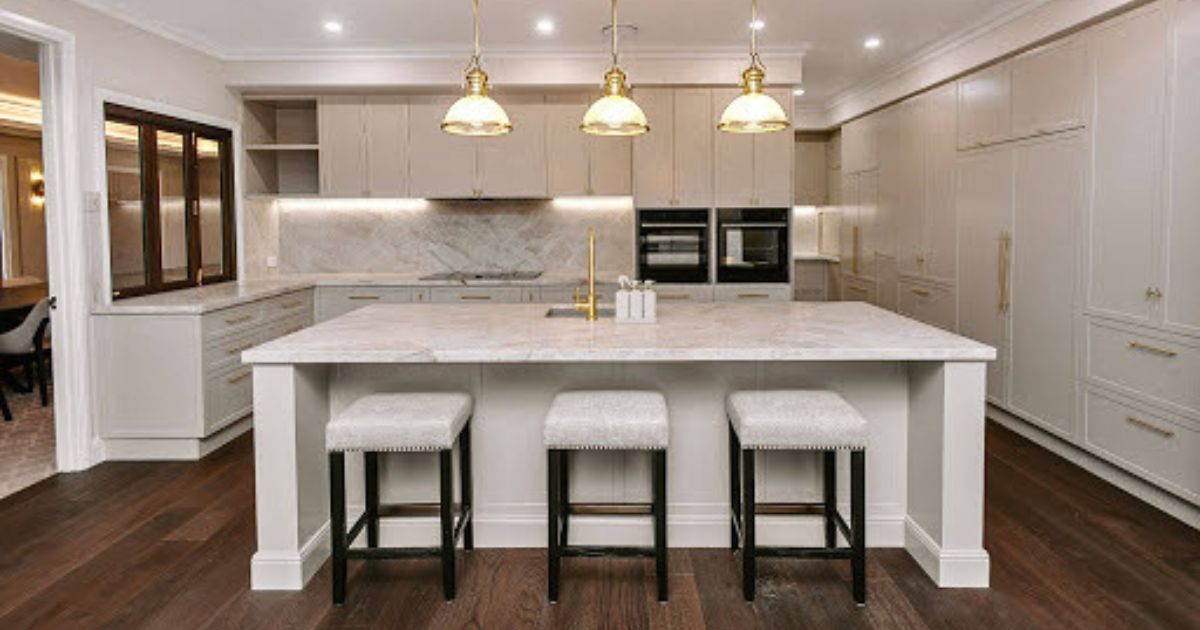 Kitchen island and 3 stools